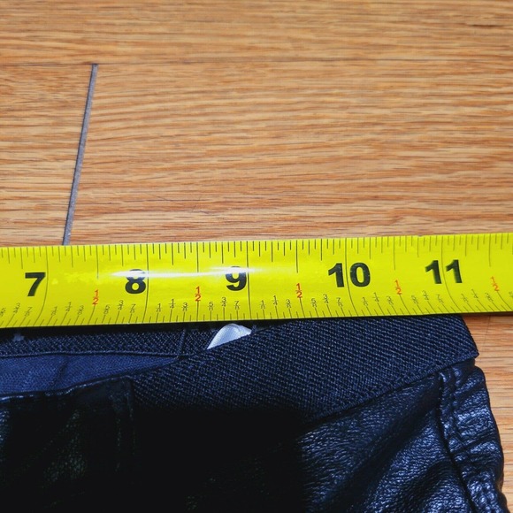 Blank NYC Women's Vegan/Faux Leather Bell Bottom Pants Black Size 24 - Picture 6 of 12